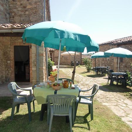 Agriturismo Il Torrione Lecchi Dış mekan fotoğraf