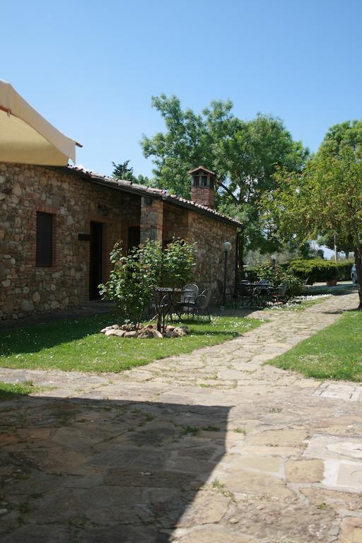 Agriturismo Il Torrione Lecchi Dış mekan fotoğraf