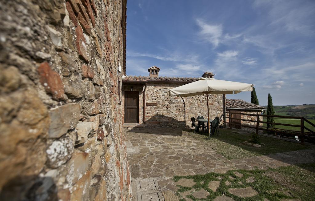Agriturismo Il Torrione Lecchi Dış mekan fotoğraf