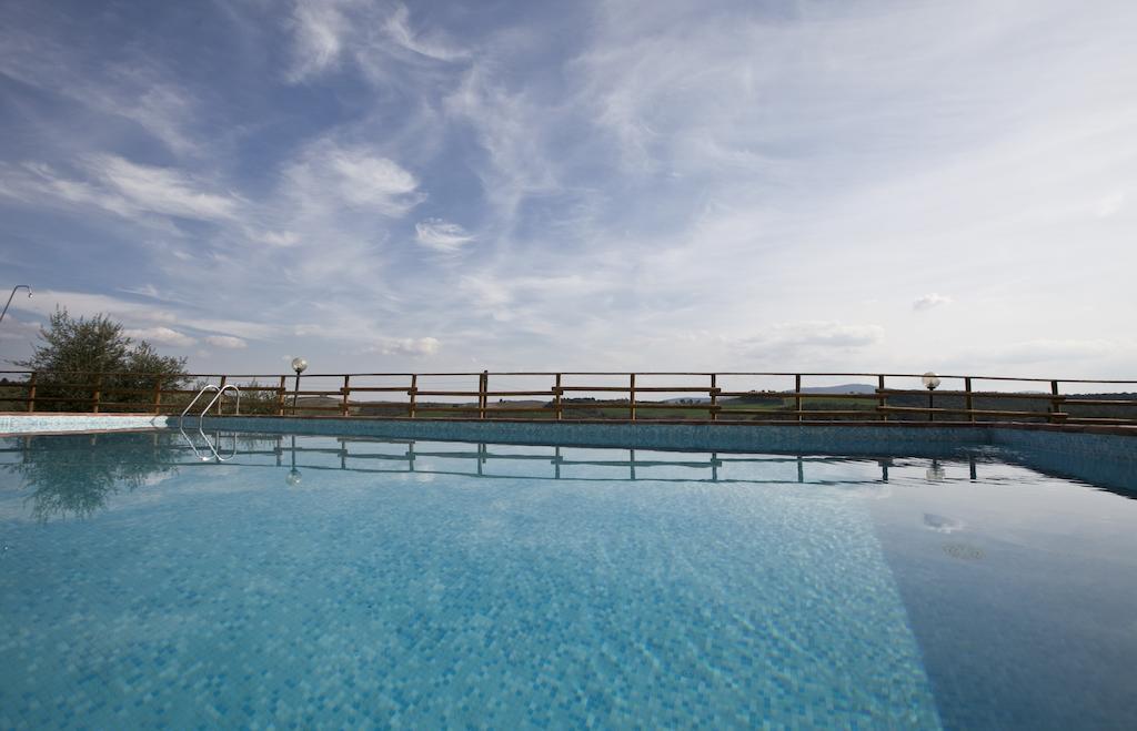Agriturismo Il Torrione Lecchi Dış mekan fotoğraf